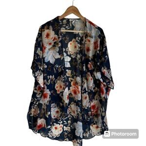 Emory Park women’s kimono medium‎ floral
